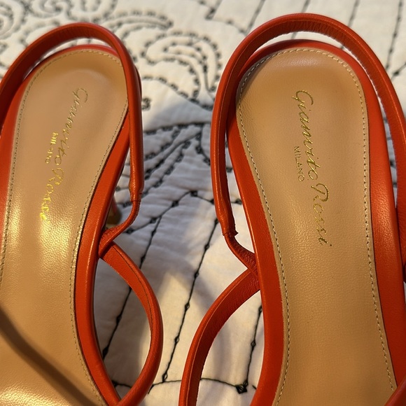 Gianvito Rossi Size 39 🥰🥰🥰 - Picture 3 of 6